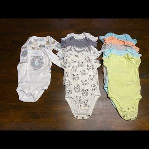 0-3 Month Bodysuits